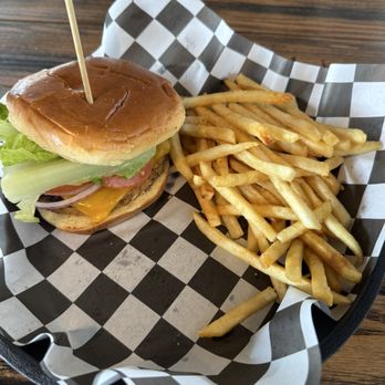 Ponderosa Eats - Veggie burger and fries - American Near Me - Orderville, Utah