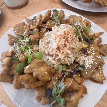 Red’s Leaf Cafe - Lion's mane orange bite with coconut rice *chefs kiss* - Cafes Near Me - Metuchen, New Jersey