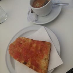 Casa Vella - Café y media tostada, buena opción para la mañana