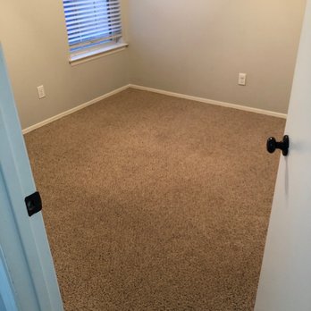 Smithco and Estate Carpet Cleaning - Cleaned bedroom - Carpet Cleaning Near Me - El Paso, Texas Smithco and Estate Carpet Cleaning - Cleaned bedroom - Carpet Cleaning Near Me - El Paso, Texas