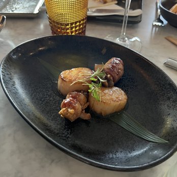 Wren - Scallops - Cocktail Bars Near Me - Tysons, Virginia