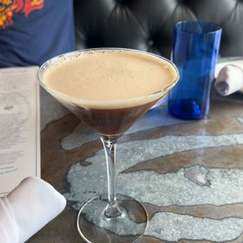 Blackwall Hitch - Cocktail Bars Near Me - Annapolis, Maryland