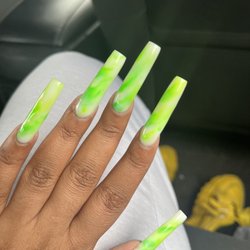 Skyway Nails