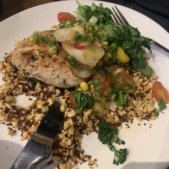 Yard House - New American Near Me - Irvine, California