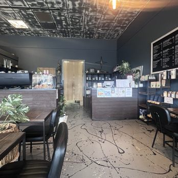 Makario Coffee Roasters - Coffee & Tea Near Me - Everett, Washington