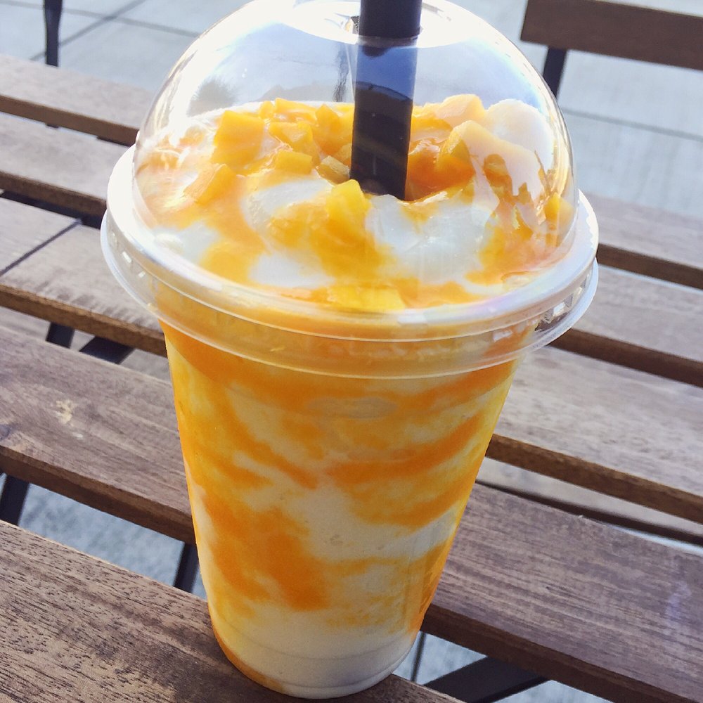 Ding Tea House - Mango Yakult Smoothie (April 4th, 2017) - Bubble Tea Near Me - San Jose, California