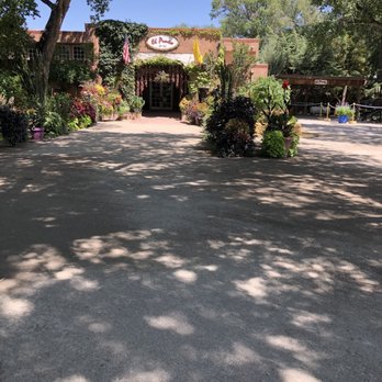El Pinto - Entrance to restaurant - New Mexican Cuisine Near Me - Albuquerque, New Mexico