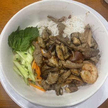 Wow Pho & Grill - not sure what this is called but its cold noddles with meat - Vietnamese Near Me - Woodstock, Georgia Wow Pho & Grill - not sure what this is called but its cold noddles with meat - Vietnamese Near Me - Woodstock, Georgia