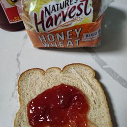 Bimbo - Making my daughter a PB&j and I realized a piece of plastic sticking out of the bread...