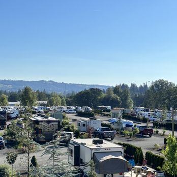 Dundee Hills Resort - RV Parks Near Me - Dundee, Oregon