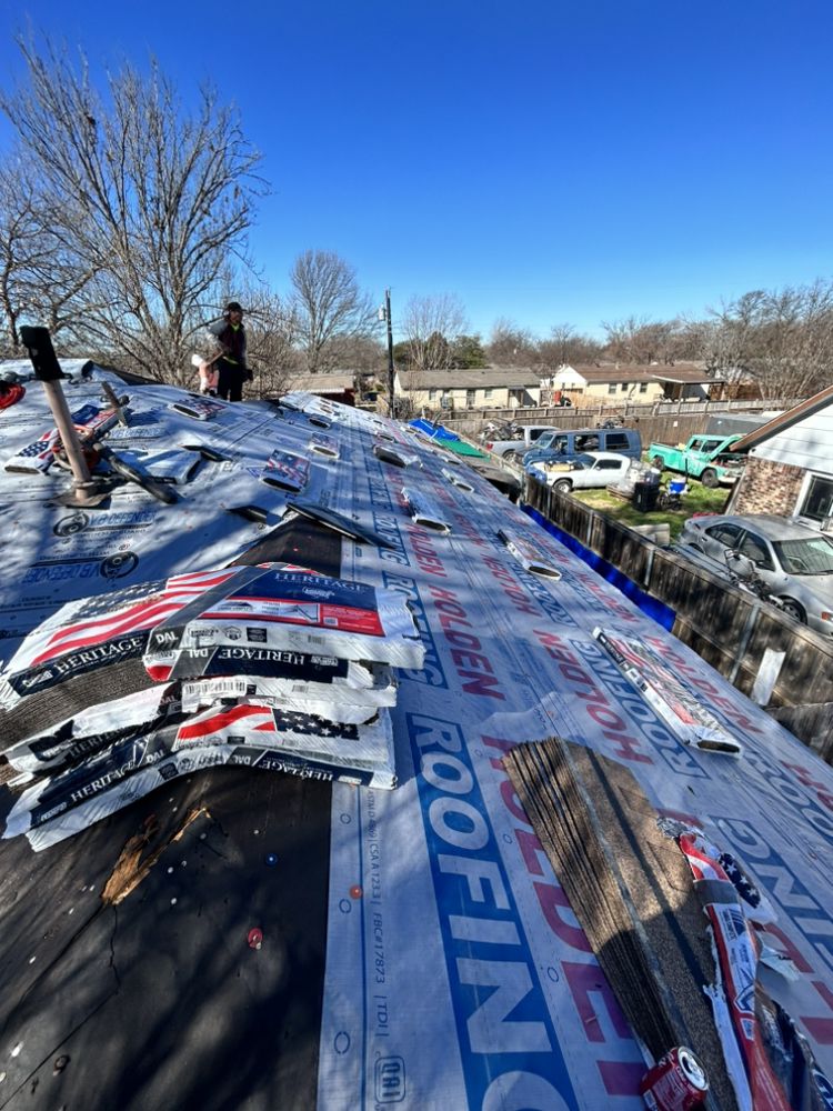 Slide of Maximo Roofing