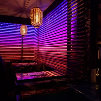 R&R Bar - Interior - Cocktail Bars Near Me - Portland, Oregon