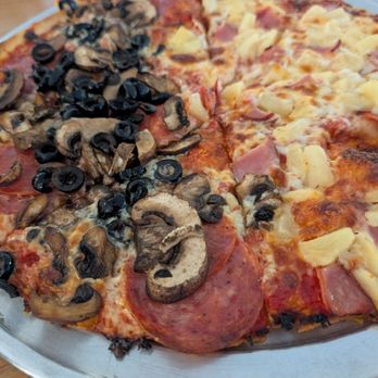 Cicero's Pizza - 1/2 Cicero's special and Hawaiian - Pizza Near Me - San Jose, California Cicero's Pizza - 1/2 Cicero's special and Hawaiian - Pizza Near Me - San Jose, California
