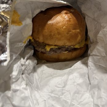 Lucky's Drive In - Single Pattie w/ - Burgers Near Me - Tacoma, Washington Lucky's Drive In - Single Pattie w/ - Burgers Near Me - Tacoma, Washington