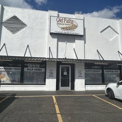Old Paths Natural Market - Such a great find in Central, LA!