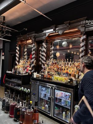 Barrow’s Intense NY Tasting Room by null