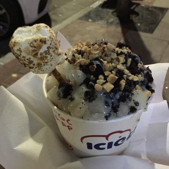 Photo of Icicles - San Mateo, CA, United States. Lots of toppings and it might have been too much