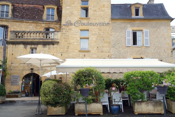 Hôtel Restaurant La Couleuvrine by null