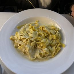 Fettuccine Alfredo