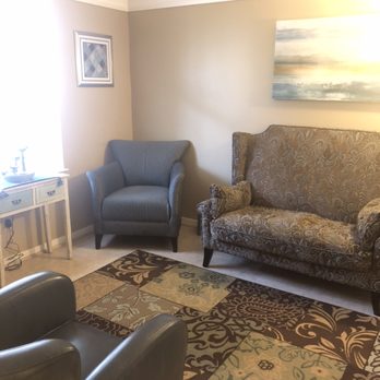 Michelle Thomas, LPCC - Waiting room and there is tea - Counseling & Mental Health Near Me - Sacramento, California Michelle Thomas, LPCC - Waiting room and there is tea - Counseling & Mental Health Near Me - Sacramento, California
