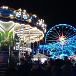 Marché de Noël - Le manège et la grande roue