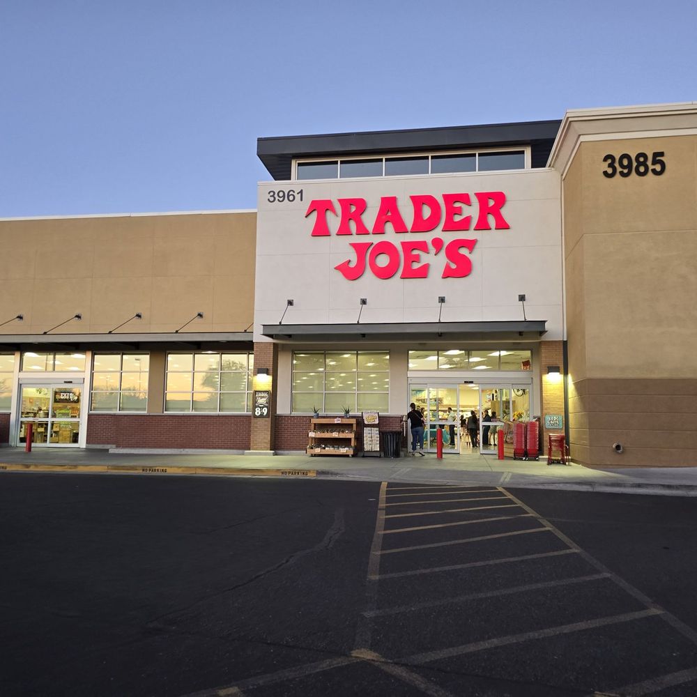 Trader Joe's - Entrance - Grocery Near Me - Chandler, Arizona Trader Joe's - Entrance - Grocery Near Me - Chandler, Arizona