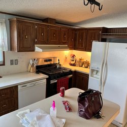 Ohana construction - Same before pictures of the kitchen
