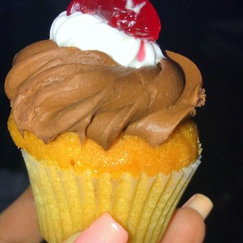 Alpine Pastry Shoppe - Boston cream cupcake - Bakeries Near Me - Smithtown, New York