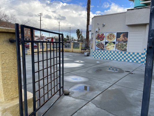 Darbar Halal Restaurant by null