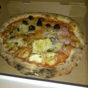 Pizza e Pazzi - quattro stagione - Pizza Near Me - Toronto, Ontario