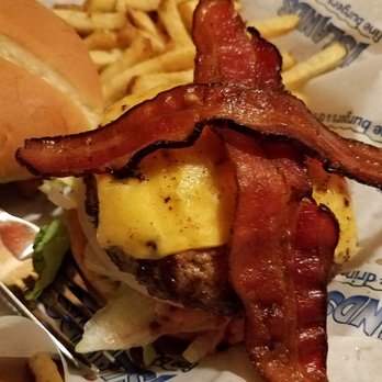 Islands Restaurant - Burgers Near Me - Carlsbad, California