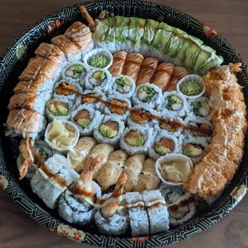 Aburiyaki Sushi - Medium sushi tray - Sushi Bars Near Me - Vaughan, Ontario Aburiyaki Sushi - Medium sushi tray - Sushi Bars Near Me - Vaughan, Ontario