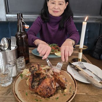 Den Glade Gris - Gastropubs Near Me - Oslo, 03