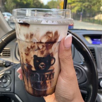 Grizzly Coffee - Tiramisu Cloud Latte - Cafes Near Me - Brooklyn, New York