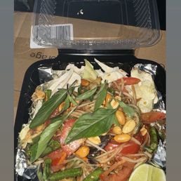 Laos papaya salad