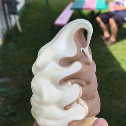 Dairy Ace - Twisted soft serve -$2.25