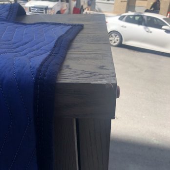 Steinway Moving & Storage - Damaged corners - Movers Near Me - New York, New York Steinway Moving & Storage - Damaged corners - Movers Near Me - New York, New York