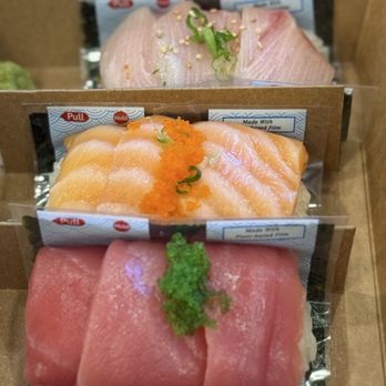 Raw N Dash - Hand Roll box of 3: Blue Fin Tuna, Salmon, and Hamachi. - Poke Near Me - Diamond Bar, California Raw N Dash - Hand Roll box of 3: Blue Fin Tuna, Salmon, and Hamachi. - Poke Near Me - Diamond Bar, California