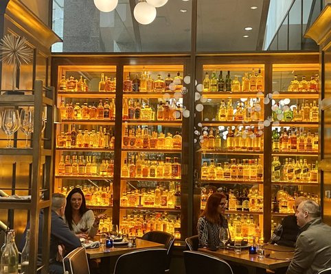 Max Downtown by null