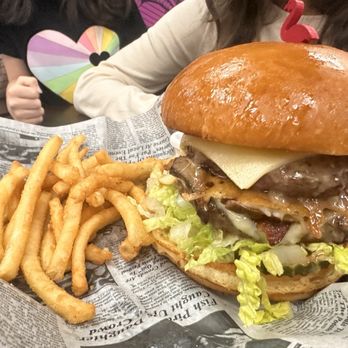 The Meat Wagon - Bacon Truffle Smash Burger - Food Trucks Near Me - Las Vegas, Nevada