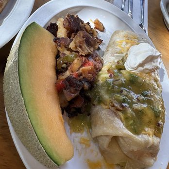 Silver Lake Resort Cafe - The BIG burrito--had to split this with my mum. yummy - Cafes Near Me - June Lake, California