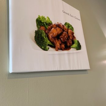 Temple House - General chicken they have vs what they gave me. - Chinese Near Me - Sacramento, California Temple House - General chicken they have vs what they gave me. - Chinese Near Me - Sacramento, California