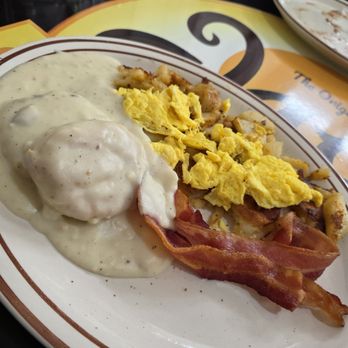 Jack's Cafe - 3 Biscuits and Gravy - Breakfast & Brunch Near Me - Reno, Nevada