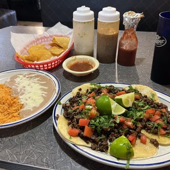 El Rincon Azteca - This is what you get for $12.99 Street Tacos. Plus drink. - Mexican Near Me - Chanute, Kansas
