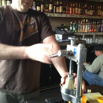 40 Mile Saloon - Freshly squeezed oranges for your mimosa - Pubs Near Me - Reno, Nevada 40 Mile Saloon - Freshly squeezed oranges for your mimosa - Pubs Near Me - Reno, Nevada