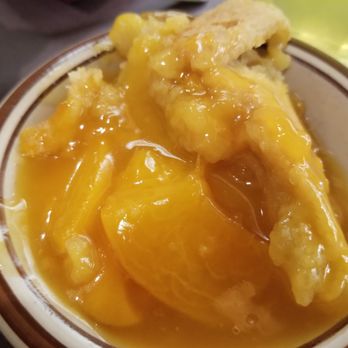Underwood's Cafeteria - Peach Cobbler - Barbeque Near Me - Brownwood, Texas