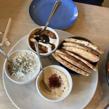 Maydoon - Dip Trio - Persian/Iranian Near Me - Sacramento, California