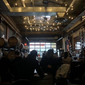 Fifth Hammer Brewing - Interior - Breweries Near Me - Long Island City, New York Fifth Hammer Brewing - Interior - Breweries Near Me - Long Island City, New York