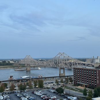Gordon Ramsay Restaurants - View from outside the restaurant on their terrace! - Breakfast & Brunch Near Me - St. Louis, Missouri