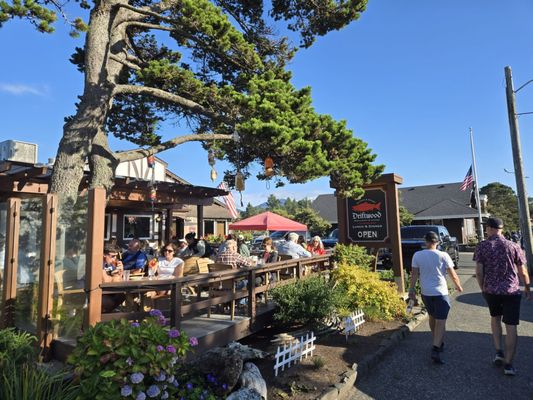 Driftwood Restaurant & Lounge by null